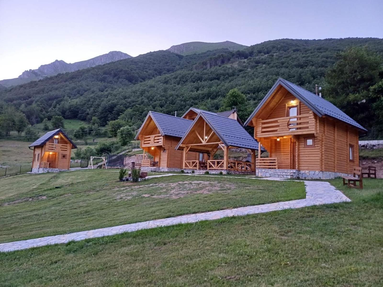 Soulrest Ekoresort - Mehov Konak Gusinje Exteriör bild