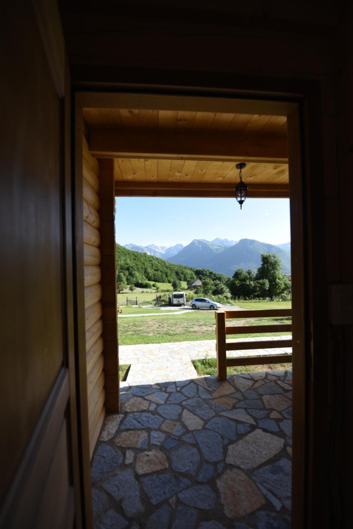 Soulrest Ekoresort - Mehov Konak Gusinje Exteriör bild