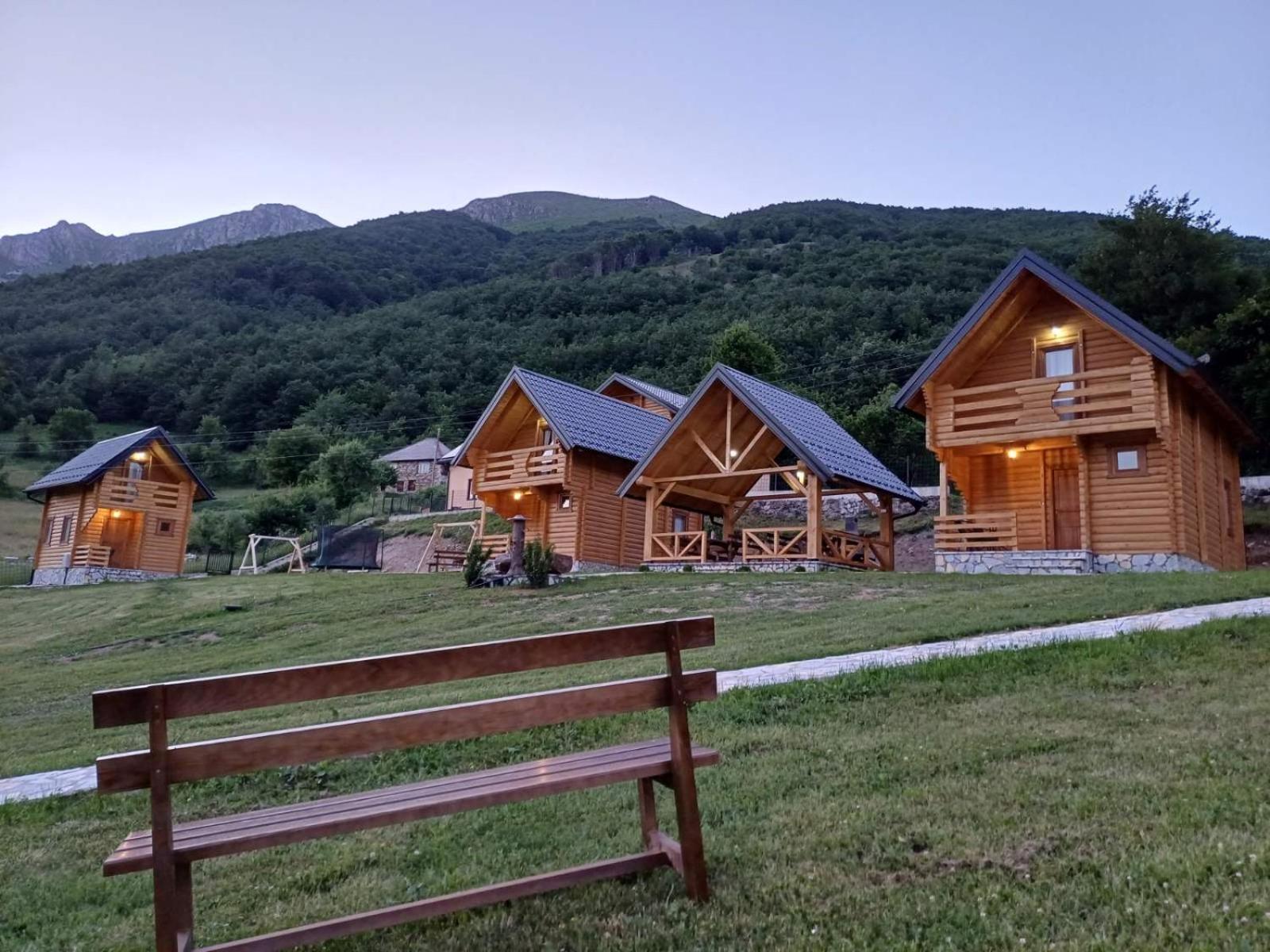 Soulrest Ekoresort - Mehov Konak Gusinje Exteriör bild