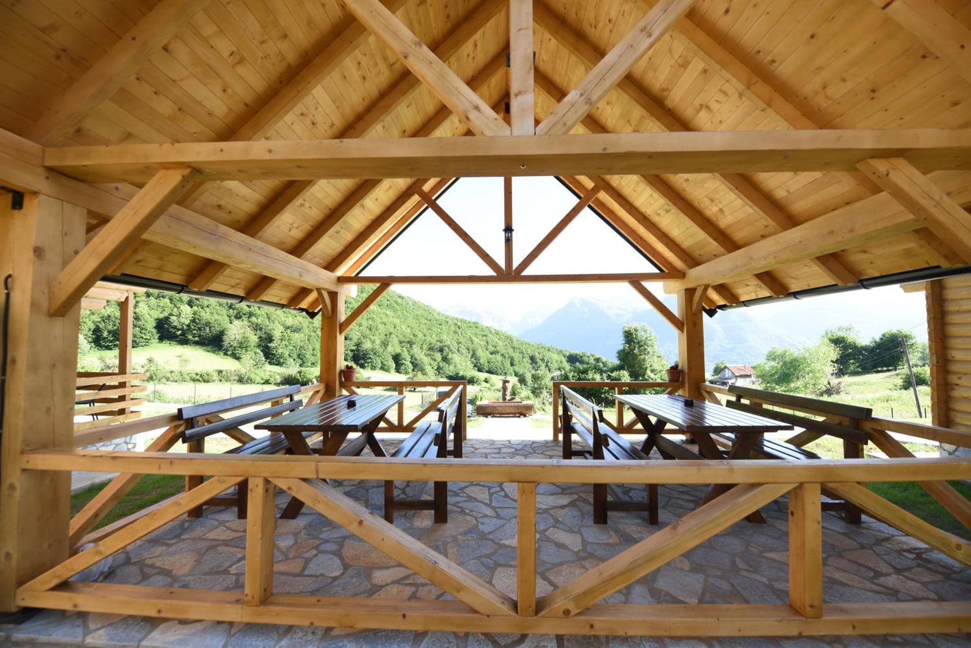 Soulrest Ekoresort - Mehov Konak Gusinje Exteriör bild