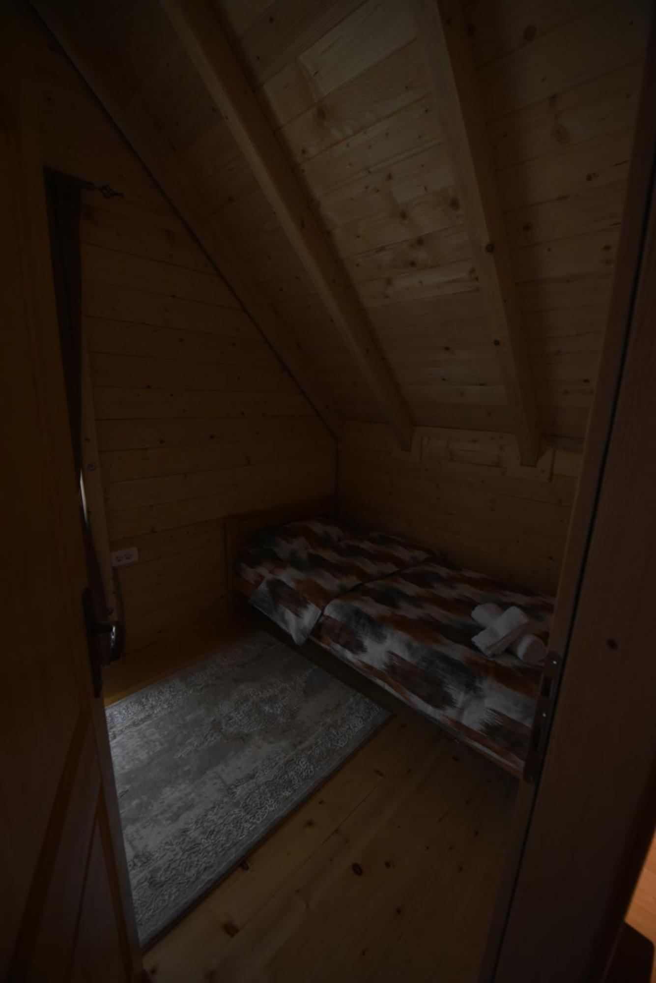 Soulrest Ekoresort - Mehov Konak Gusinje Exteriör bild
