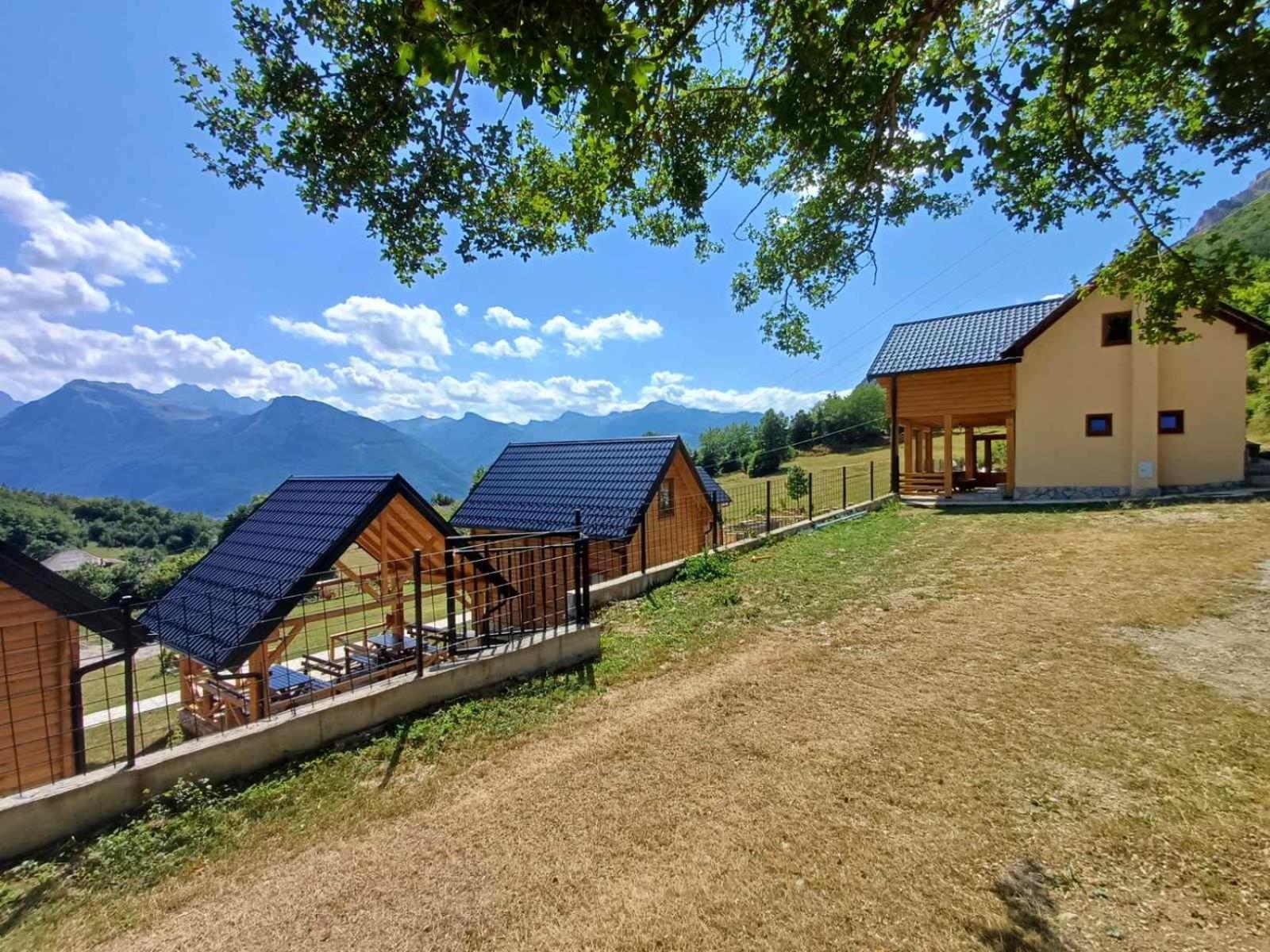 Soulrest Ekoresort - Mehov Konak Gusinje Exteriör bild