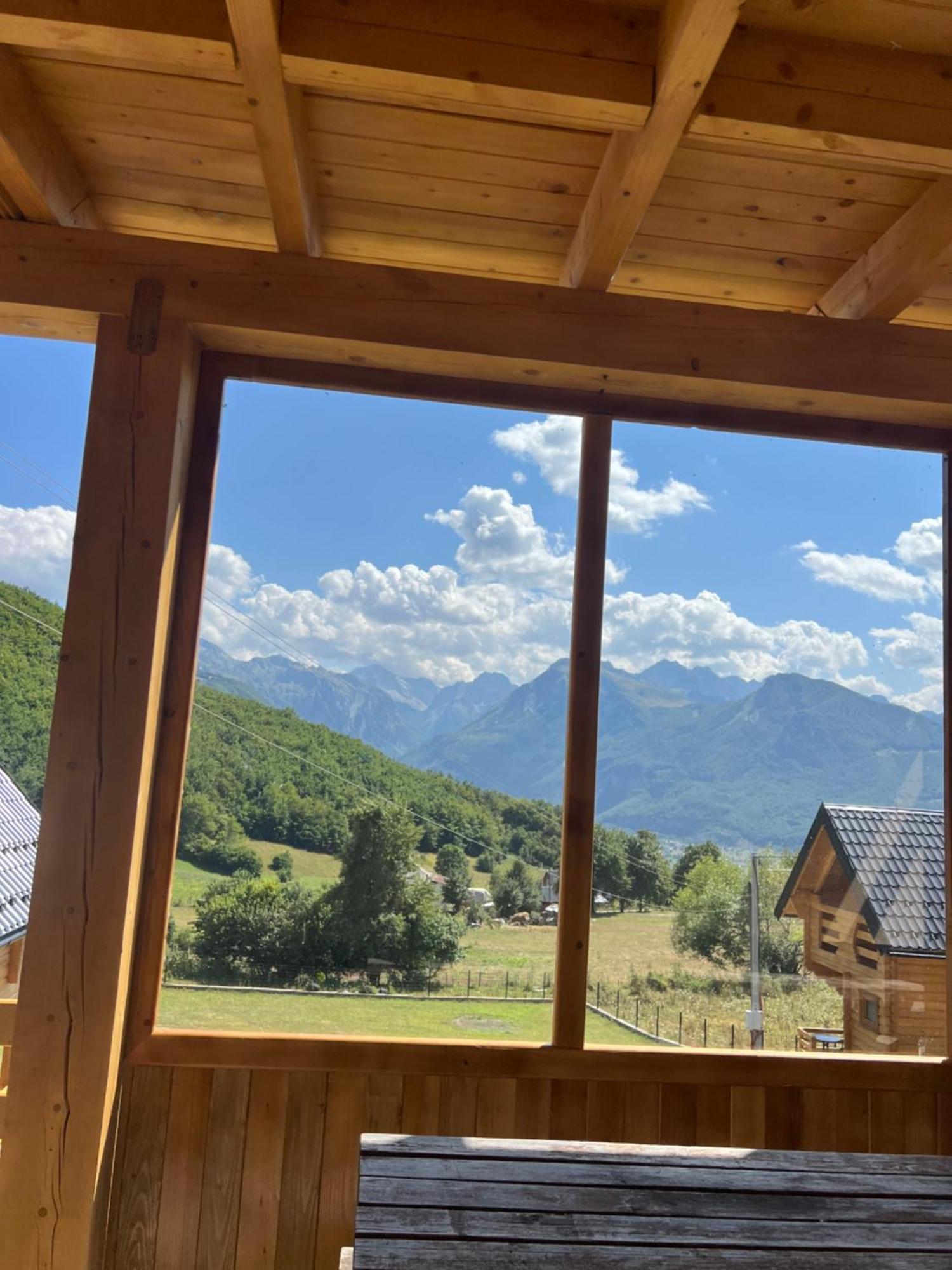 Soulrest Ekoresort - Mehov Konak Gusinje Exteriör bild