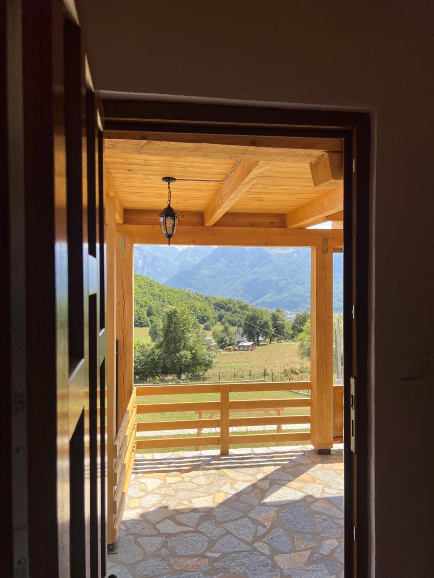 Soulrest Ekoresort - Mehov Konak Gusinje Exteriör bild