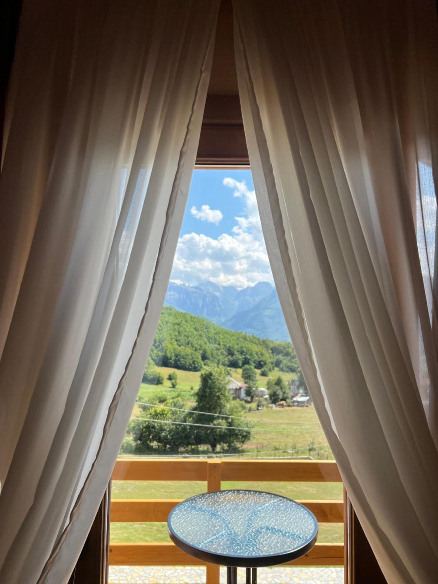 Soulrest Ekoresort - Mehov Konak Gusinje Exteriör bild